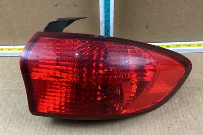 2006-2007 斯巴鲁 Tribeca 乘客右尾灯 166-59948R 原始设备制造商 — 第 1/4 张图片