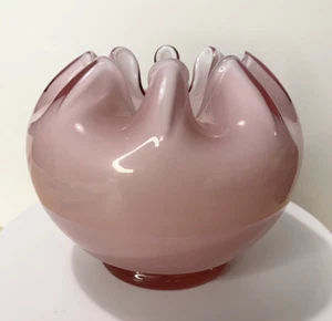 VTG Dusty Rose Blush Pink Glass Ruffled Scalloped Bowl Vase 3.5” Tall - Unmarked - Picture 1 of 5