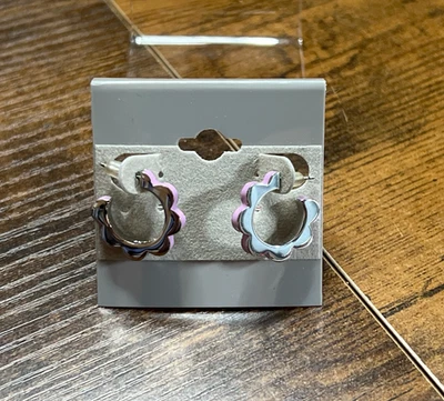 Kate Spade Lilac Scalloped Hoop Stud Signed Earrings, Very Good Condition. - Image 1 of 4