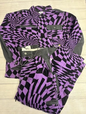 Vans Perks And Mini PAM Chaqueta Pantalones Conjunto Para Hombre Mediano Púrpura Negro Trippy Foto 1 de 4