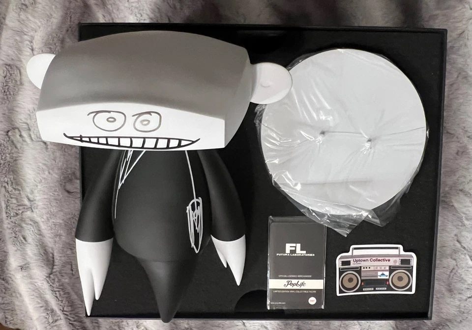 Futura Laboratories X Pop Life Johnny 乙烯基人偶 10 英寸 2000 全新带盒 Stash Bape Unkle — 第 1/4 张图片