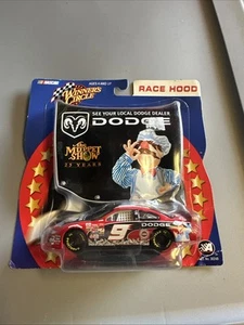 2002 Winner's Circle 1:43 Bill Elliott #9 Muppets Swedish Chef Dodge w/ Hood NIP - Picture 1 of 2