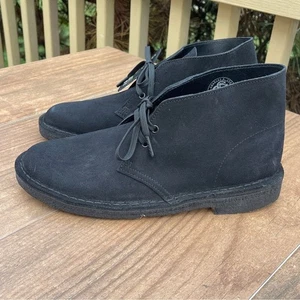 Bota Chukka Clarks Desert para Hombre Negra Gamuza 9M - Imagen 1 de 8