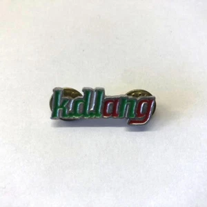 Prendedor de solapa de sombrero con botón Pinback promocional concierto KD LANG de colección - Imagen 1 de 2