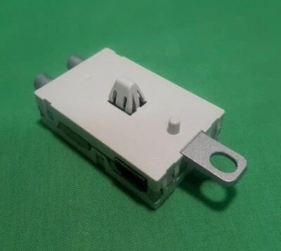 for LAND ROVER DISCOVERY SPORT 2015> DIGITAL AUDIO BROADCAST AMPLIFIER LR060981 - Bild 1 von 3