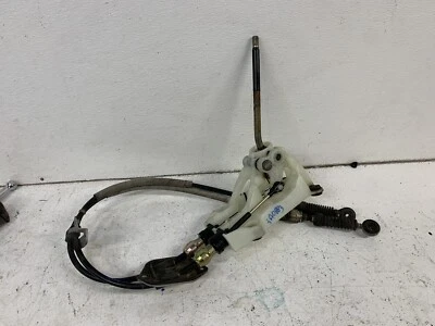 Palanca de cambios manual Toyota Yaris 2006-2015 con cables cable de cambio 5 velocidades OEM Foto 1 de 4