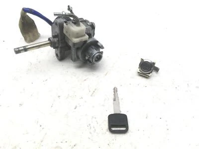 BLOCCHETTO ACCENSIONE SERRATURA E CHIAVE KYMCO XCITING 500 2005 T70000 - Immagine 1 di 4