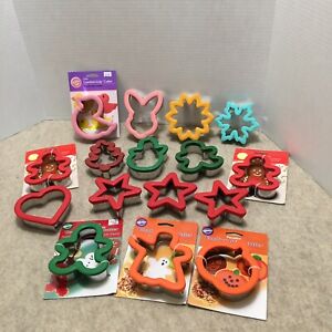 Lot of 16 Wilton Comfort Grip Cookie Cutters - Halloween - Christmas - Easter ++