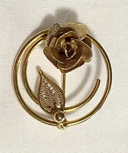 Vintage Signed Sarah Coventry Circular FLORAL Flower Brooch or Pin - Picture 1 of 4