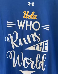 Camiseta Under Armour UCLA Bruins Who Runs The World Team Player Edición Talla Pequeña - Imagen 1 de 6