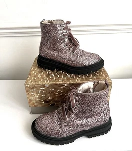 Next Niñas Rosa Brillo Botines Interior Piel, Encaje y Cremallera Talla 12 - Imagen 1 de 15