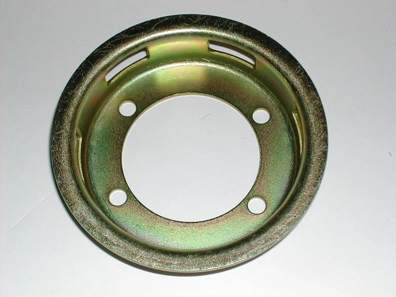 *1EA OEM NOS HONDA PULLY BOLTS TO FLYWHEEL FOR STARTER ATC70 'S (99B) - Image 1 of 1