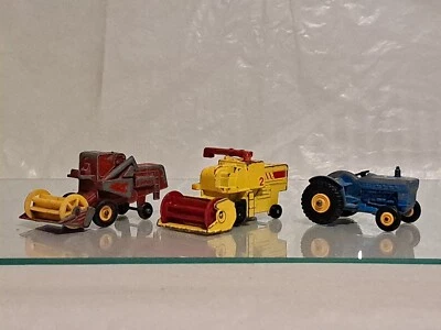 3X Vintage Harvester Combine Ford tractor diecast models - Image 1 of 4