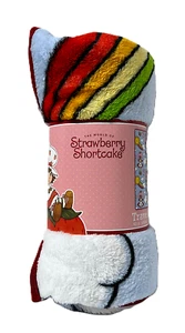 The World of Strawberry Shortcake Reisedecke 40" x 50" Regenbogen Wolken Sonne - Bild 1 von 4