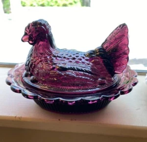 Mosser Glass Hen On Nest Basket Covered Candy Dish Purple 80-90's Bird - Picture 1 of 8