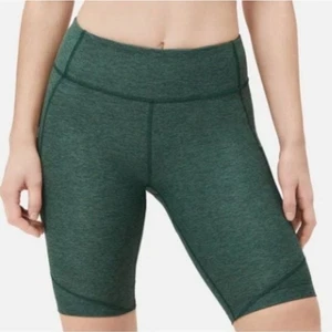 NWT Outdoor Voices Double Time 10" Shorts Size XS - Hunter Green Size XS - Picture 1 of 5