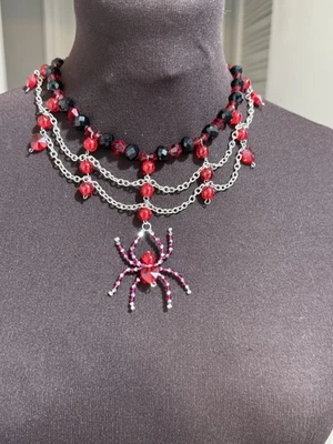 Handmade Beaded Spider Necklace Red Black Choker Halloween Costume Jewelry - Image 1 of 4
