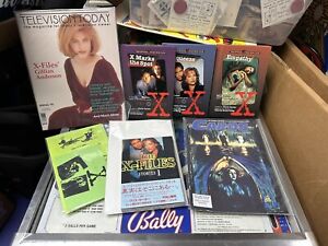 The X-Files Massive lot Manga Comics magazines fanzines Books DUCHOVNY NM+ 41 pc
