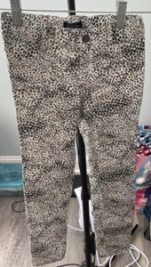NWOT - The Children’s Place Jeggings Size 6 With Adjustable Waist Band. - Picture 1 of 4