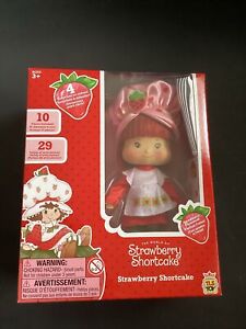The Loyal Subjects Strawberry Shortcake 5.5" Fashion Doll Scented Hair