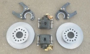 Bolt-On 9" Ford 11" Disc Kit w/ Park - Big Ford New or Old-Style Ends 5 on 5-1/2 - Foto 1 di 1
