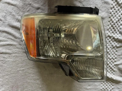 OEM | Faro halógeno Ford F-150 2012 (derecho, pasajero) **Leer y ver foto Foto 1 de 4