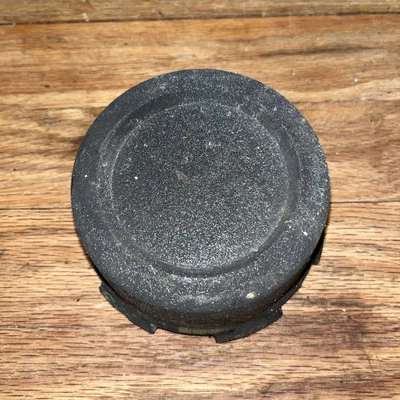 Nissan 1987-1997 carrocería dura D21 Pathfinder Nissan 720 llanta tapa central fabricante de equipos originales Foto 1 de 3