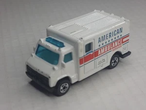 1992 Hot Wheels American Ambulance Collector #71 Vintage Diecast - Picture 1 of 6