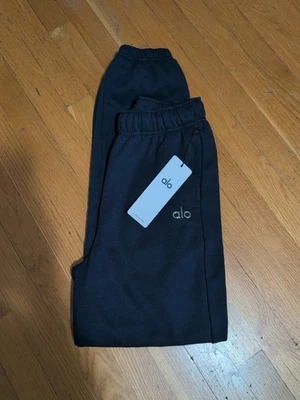 Alo Yoga Accolade Sweatpant Size XS 💙 Navy Blue - Image 1 of 4