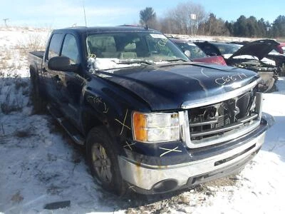 Brazo de control superior superior delantero izquierdo usado se adapta a: camioneta GMC Sierra 1500 2011 Foto 1 de 4