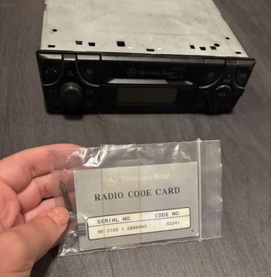 Original Mercedes Audio 10 Becker Radio Kasettenradio A2108200986 BE3100 + Code - Bild 1 von 4