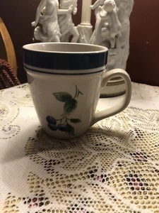 Tazas de taza de café LL BEAN Blueberry 16 oz. - PATRÓN RETIRADO USADO EN EXCELENTE ESTADO - Imagen 1 de 3