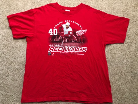 Detroit Red Wings  SZ XL  Mens Henrik Zetterberg Hockey Graphic T Shirt NHL Cover