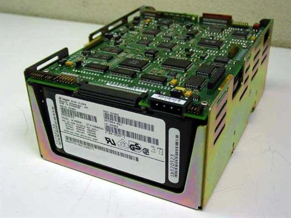 Seagate ST410800WD 9GB 5.25" FH 68-Pin SCSI Hard Drive - Not Formatting - As Is - Image 1 of 3