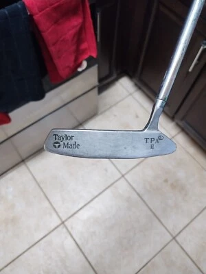 TaylorMade TPA11 RH Putter 33" - Image 1 of 4