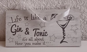Dekoschild Holz Schild mit Spruch zum Hängen Gin & Tonic Neu mit Etikett - Bild 1 von 1