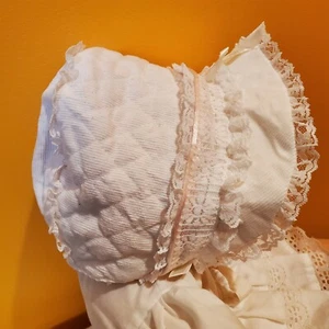 Vintage corduroy & lace vintage baby girl or doll hat - Picture 1 of 4