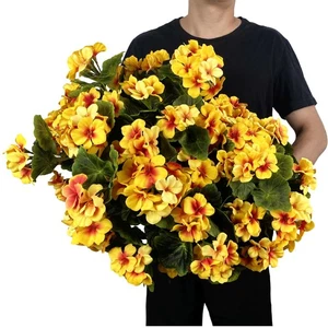 Pack of 4 - Artificial Geraniums Bundles Autumn Fall Silk Flower Plants Geran... - Bild 1 von 7