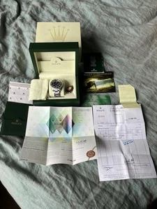 Rolex Submariner Date "Kermit" Ref. 16610LV with Box, Papers & Original receipt - Picture 1 of 11