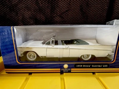 YAT MING / ROAD SIGNATURE - 1959 BUICK ELECTRA 225 CONVERTIBLE - 1/18 DIECAST - Imagem 1 de 3