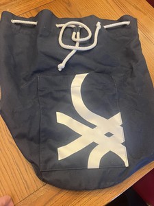 benetton drawstring bolsa
