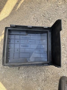 2008 - 2015 Audi Tt Coupe Quattro Trim Cover Panel Fuse Relay Box 1K0937132f - Picture 1 of 5