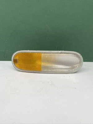 Volkswagen Beetle 2001 pasajero derecho luz intermitente delantera lámpara OEM Foto 1 de 4