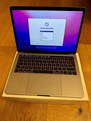 Apple MacBook Pro 13", i5 2.9 GHz, 16GB RAM, 500GB SSD, Touch Bar, A1706 - Bild 1 von 4