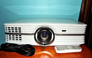Optoma UHD60 Home Theater Projector Excellent Condition NICE Image 1145 Hours! - Picture 1 of 23