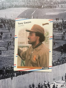 Tony Gwynn - 1988 Fleer Baseball - #585 - San Diego Padres - Hall Of Famer