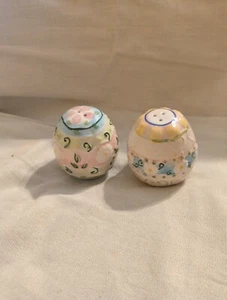 Vintage Easter Painted Multicolor Salt & Pepper Shakers - Picture 1 of 13