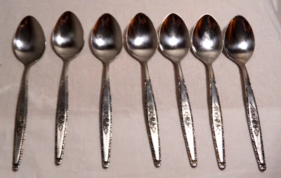 7 Dinner Spoons Vintage Stylecraft T&N Japan Single Rose Stainless Flatware - Image 1 of 4