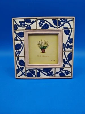 Moldura para fotos azul e branca floral incrustada aparência branca lavada 6,5”x6,5” - Imagem 1 de 4