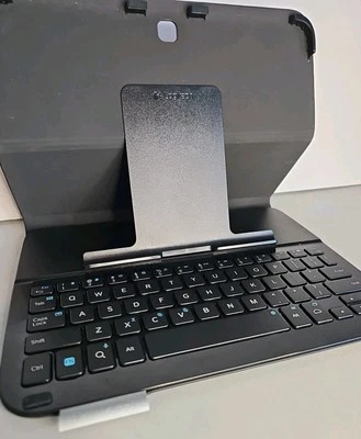 Logitech Keyboard Folio Ultrathin for Samsung Galaxy Tab 4 10.1 (920-006386) - Image 1 of 4